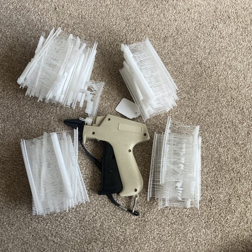 Tagging gun for clothing - for,
